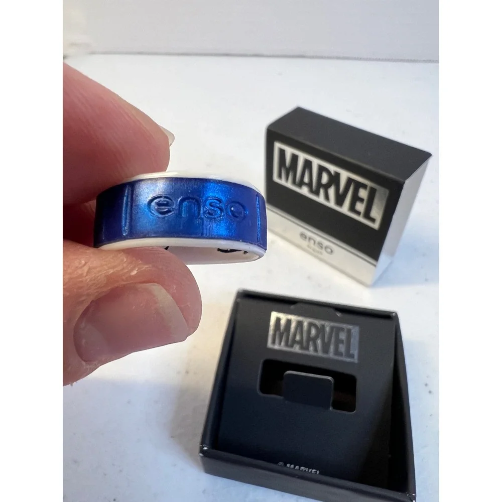 Enso Rings Marvel Avengers Captain America White Blue Silicone Ring Size 7 Box